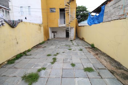 Casa para alugar com 110m², 2 quartos e 1 vagaQuintal