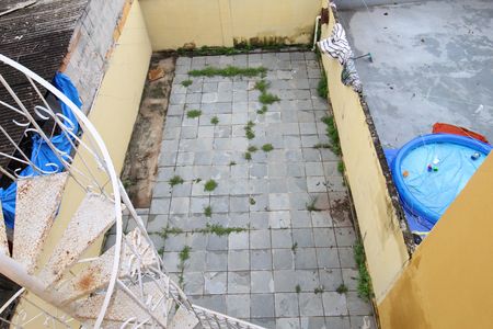 Casa para alugar com 110m², 2 quartos e 1 vagaQuintal