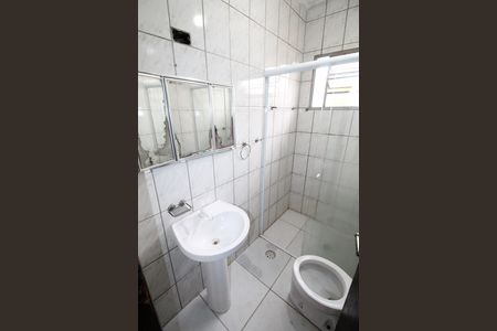 Casa para alugar com 110m², 2 quartos e 1 vagaBanheiro 
