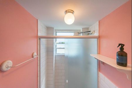 Apartamento à venda com 50m², 2 quartos e 1 vaga Apartamento à venda com 50m², 2 quartos e 1 vagaBanheiro