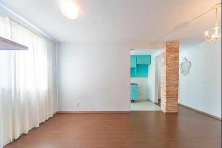 Sala de apartamento à venda com 2 quartos, 50m² em Parque São Vicente, Santo André