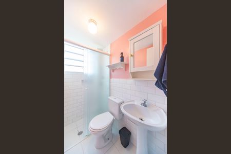 Banheiro  de apartamento à venda com 2 quartos, 50m² em Parque São Vicente, Santo André