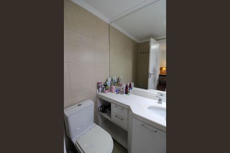 Apartamento para alugar com 140m², 4 quartos e 3 vagasBanheiro do Quarto 1