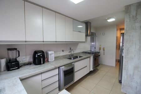 Apartamento para alugar com 140m², 4 quartos e 3 vagasCozinha
