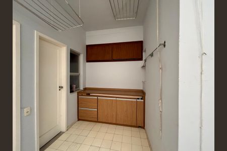 Apartamento à venda com 243m², 3 quartos e 3 vagasÁrea de serviço