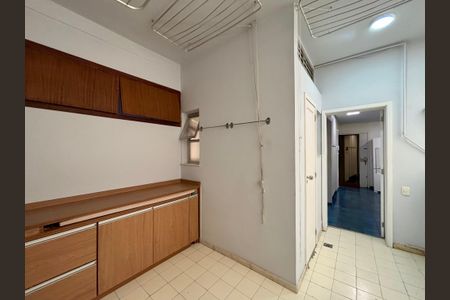 Apartamento à venda com 243m², 3 quartos e 3 vagasÁrea de serviço