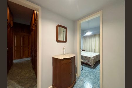 Apartamento à venda com 243m², 3 quartos e 3 vagasCorredor 