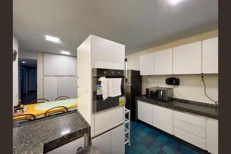 Apartamento à venda com 243m², 3 quartos e 3 vagasCozinha