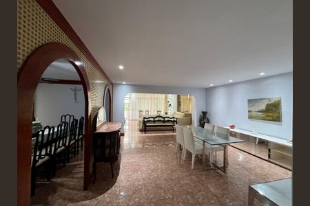 Apartamento à venda com 243m², 3 quartos e 3 vagasSala 2