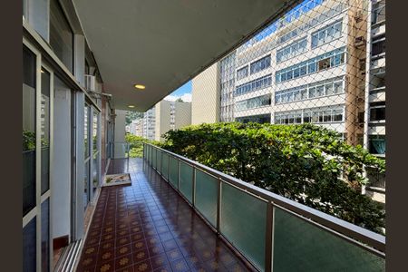 Apartamento à venda com 243m², 3 quartos e 3 vagasVaranda das sala e quartos