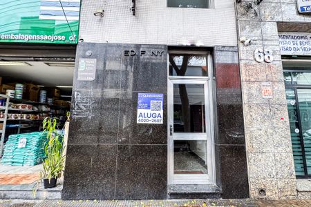 Apartamento para alugar com 117m², 3 quartos e sem vagaFachada