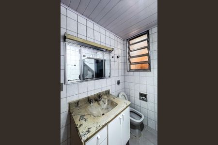 Apartamento para alugar com 117m², 3 quartos e sem vagaBanheiro