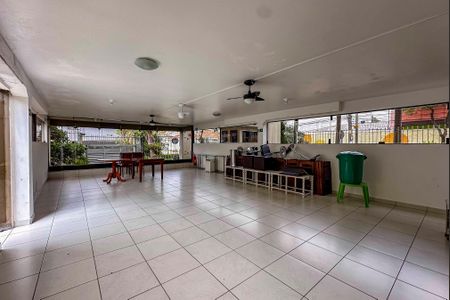 Apartamento para alugar com 125m², 3 quartos e 2 vagasÁrea comum - Salão de festas