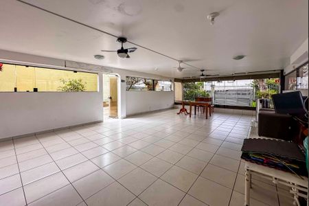 Apartamento para alugar com 125m², 3 quartos e 2 vagasÁrea comum - Salão de festas