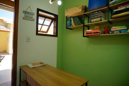 Casa para alugar com 240m², 4 quartos e 2 vagas Casa para alugar com 240m², 4 quartos e 2 vagasEscritório