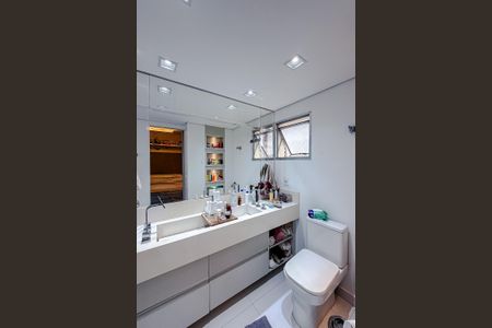 Apartamento à venda com 84m², 2 quartos e 1 vagaBanheiro da Suíte