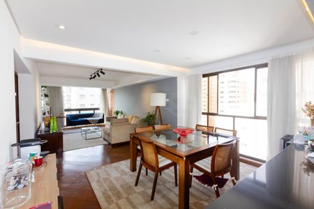 Apartamento para alugar com 152m², 3 quartos e 3 vagasSala