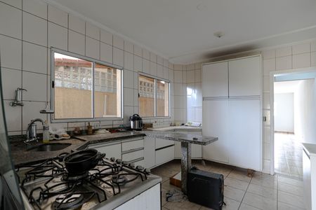 Apartamento para alugar com 131m², 3 quartos e 2 vagasCozinha