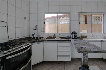 Apartamento para alugar com 131m², 3 quartos e 2 vagasCozinha