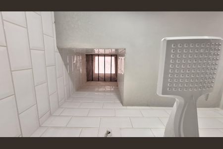 Casa à venda com 240m², 5 quartos e 2 vagas Casa à venda com 240m², 5 quartos e 2 vagasDetalhe Banheiro