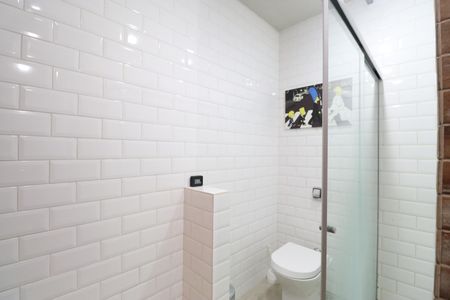 Casa à venda com 240m², 5 quartos e 2 vagasBanheiro 