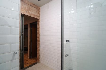 Casa à venda com 240m², 5 quartos e 2 vagasBanheiro 