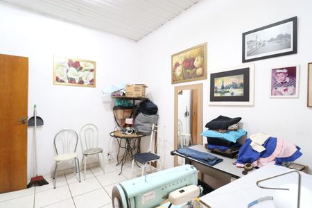 Casa à venda com 240m², 5 quartos e 2 vagasQuarto 5