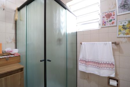 Casa à venda com 240m², 5 quartos e 2 vagasBanheiro e