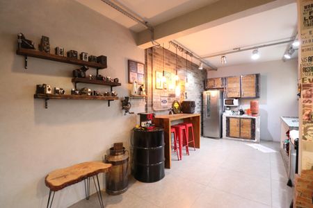 Casa à venda com 240m², 5 quartos e 2 vagasCozinha 