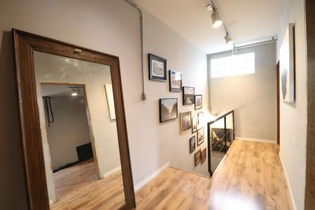 Casa à venda com 240m², 5 quartos e 2 vagasCorredor 