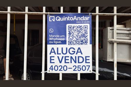 Casa à venda com 240m², 5 quartos e 2 vagas Casa à venda com 240m², 5 quartos e 2 vagasFachada e placa EZLE-2