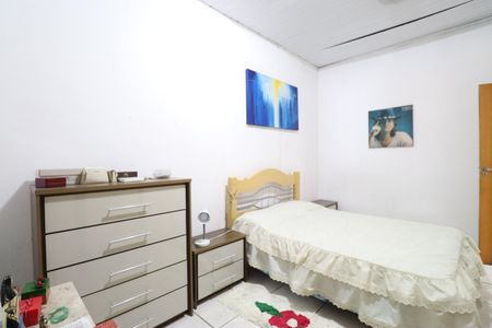 Casa à venda com 240m², 5 quartos e 2 vagasQuarto 4