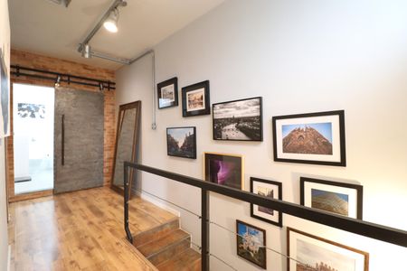 Casa à venda com 240m², 5 quartos e 2 vagasCorredor 