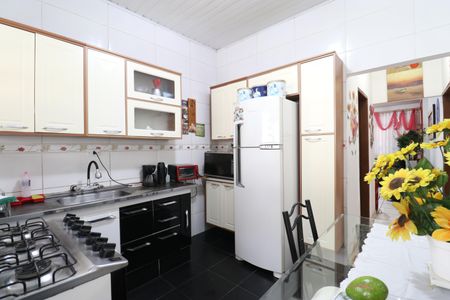 Casa à venda com 240m², 5 quartos e 2 vagasCozinha 2