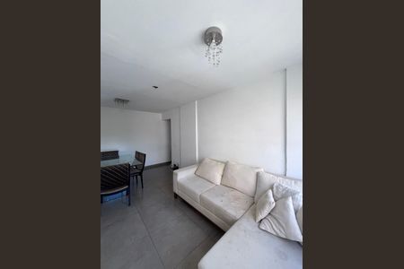 Apartamento para alugar com 75m², 2 quartos e 1 vaga Apartamento para alugar com 75m², 2 quartos e 1 vagaSala