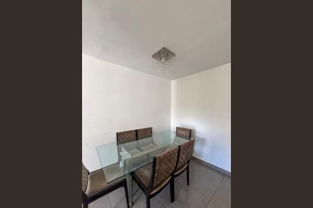 Apartamento para alugar com 75m², 2 quartos e 1 vaga Apartamento para alugar com 75m², 2 quartos e 1 vagaSala de Jantar