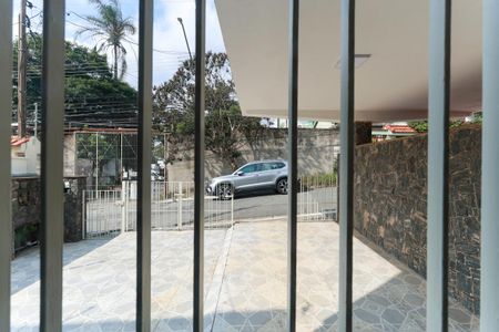 Vista da sala de casa para alugar com 3 quartos, 150m² em Vila Mariza Mazzei, São Paulo