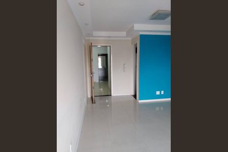 Apartamento à venda com 60m², 3 quartos e 1 vaga Apartamento à venda com 60m², 3 quartos e 1 vagaSala