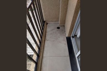 Apartamento à venda com 60m², 3 quartos e 1 vaga Apartamento à venda com 60m², 3 quartos e 1 vagaVaranda