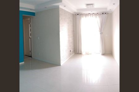 Apartamento à venda com 60m², 3 quartos e 1 vaga Apartamento à venda com 60m², 3 quartos e 1 vagaSala