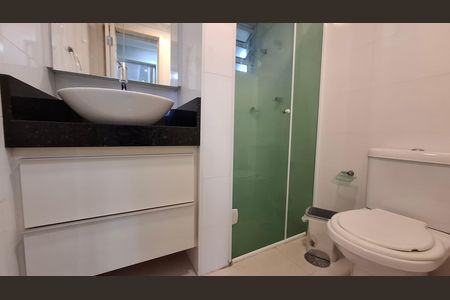 Apartamento à venda com 60m², 3 quartos e 1 vaga Apartamento à venda com 60m², 3 quartos e 1 vagaBanheiro