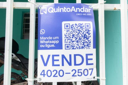 Casa à venda com 425m², 3 quartos e 2 vagas Casa à venda com 425m², 3 quartos e 2 vagasPlaquinha 09/03/26 UNRX-118