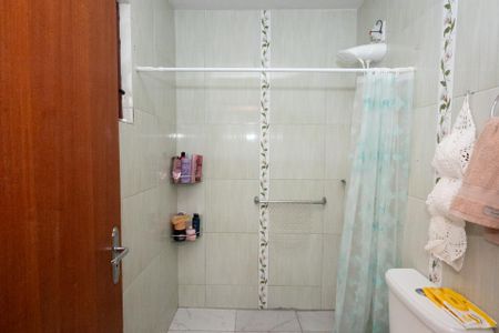 Casa à venda com 425m², 3 quartos e 2 vagas Casa à venda com 425m², 3 quartos e 2 vagasBanheiro Social