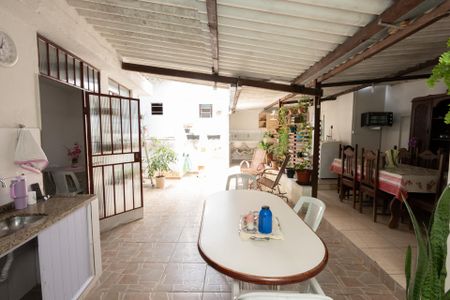 Casa à venda com 425m², 3 quartos e 2 vagas Casa à venda com 425m², 3 quartos e 2 vagasEspaço Gourmet