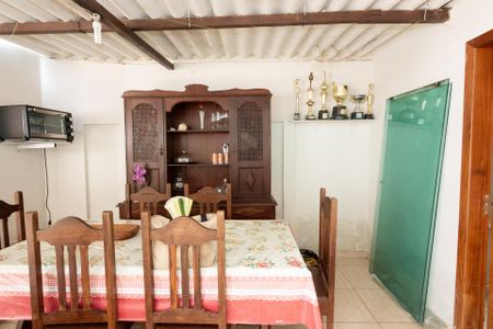 Casa à venda com 425m², 3 quartos e 2 vagas Casa à venda com 425m², 3 quartos e 2 vagasEspaço Gourmet