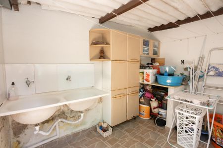 Casa à venda com 425m², 3 quartos e 2 vagas Casa à venda com 425m², 3 quartos e 2 vagasÁrea de Serviço