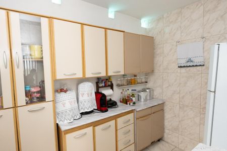 Casa à venda com 425m², 3 quartos e 2 vagas Casa à venda com 425m², 3 quartos e 2 vagasCozinha