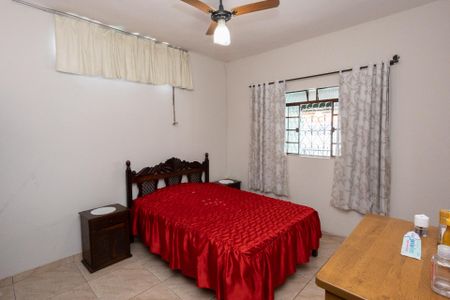 Casa à venda com 425m², 3 quartos e 2 vagas Casa à venda com 425m², 3 quartos e 2 vagasQuarto 1