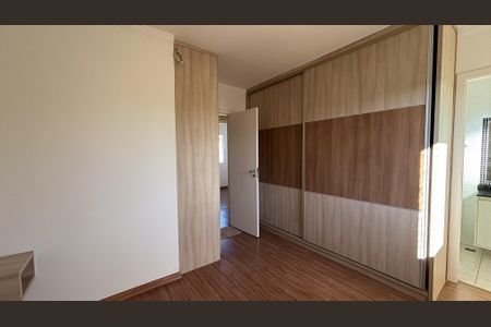 Casa de condomínio para alugar com 140m², 3 quartos e 2 vagasSuíte