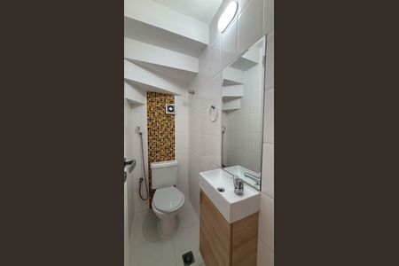 Casa de condomínio para alugar com 140m², 3 quartos e 2 vagasLavabo